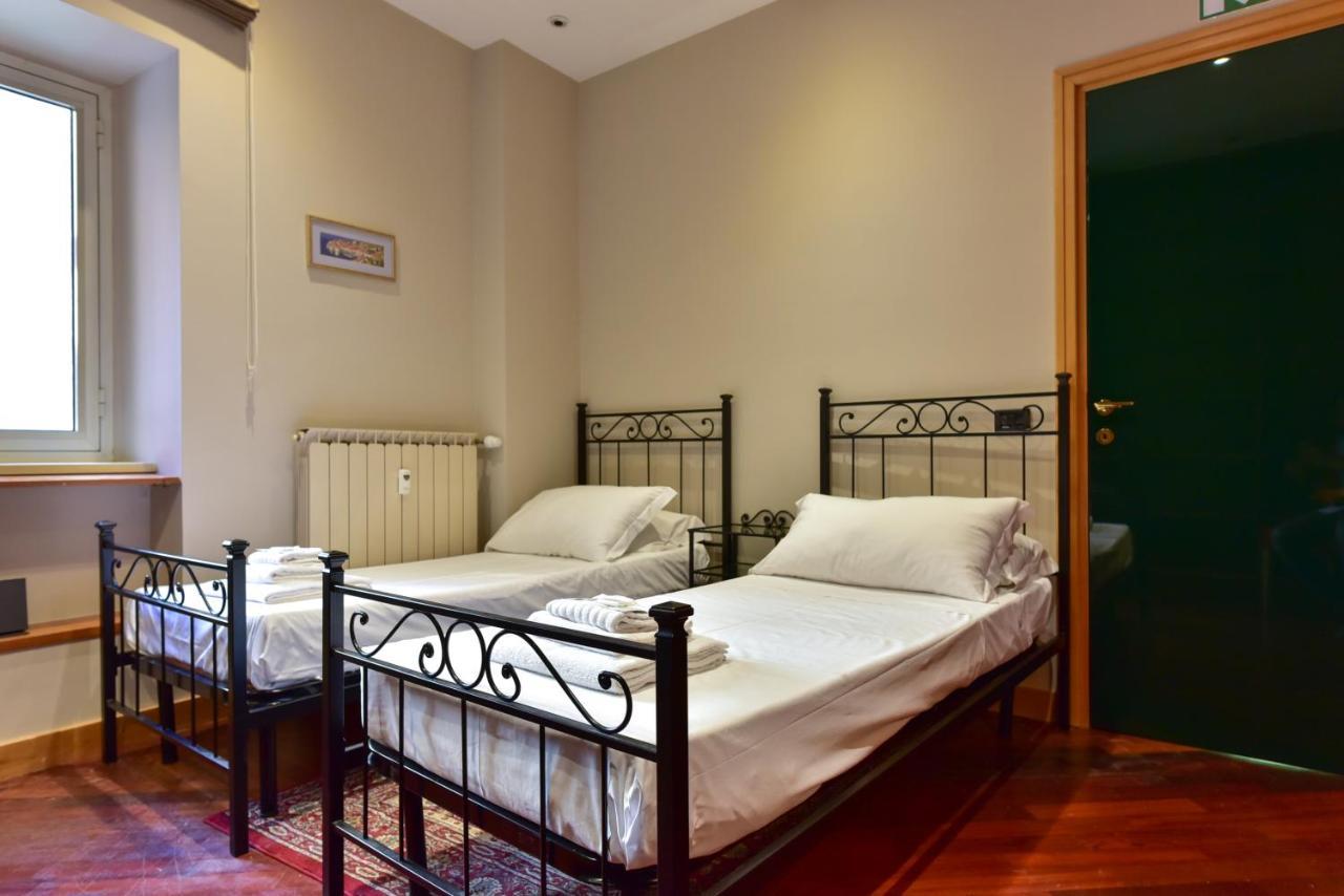 Elegant & Cozy Apartment In The Heart Of ローマ エクステリア 写真